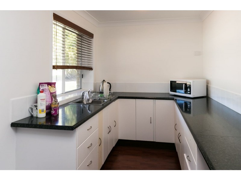 25 Francis Avenue, Booral QLD 4655