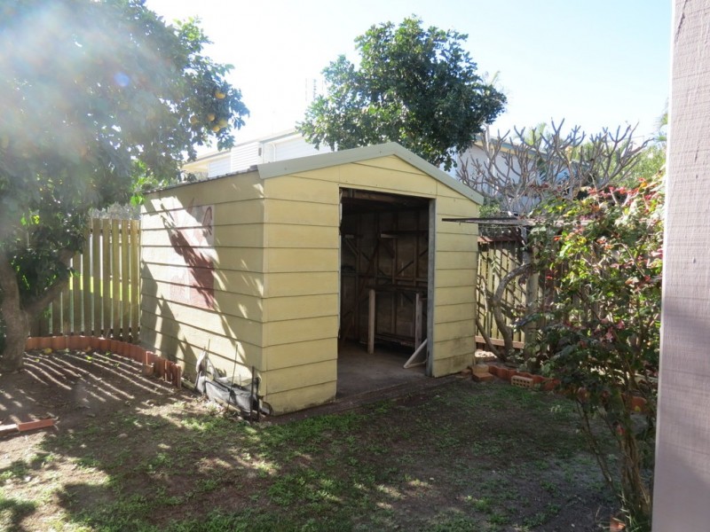 24 Prince Street, Urangan QLD 4655