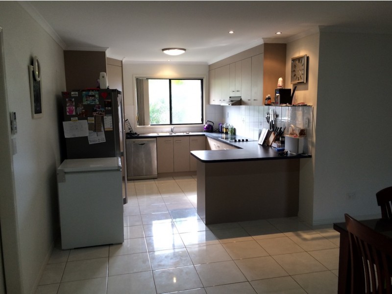 5 Kensi Court, Point Vernon QLD 4655