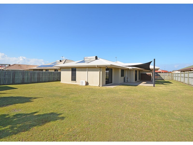 17 Kestrel Court, Eli Waters QLD 4655