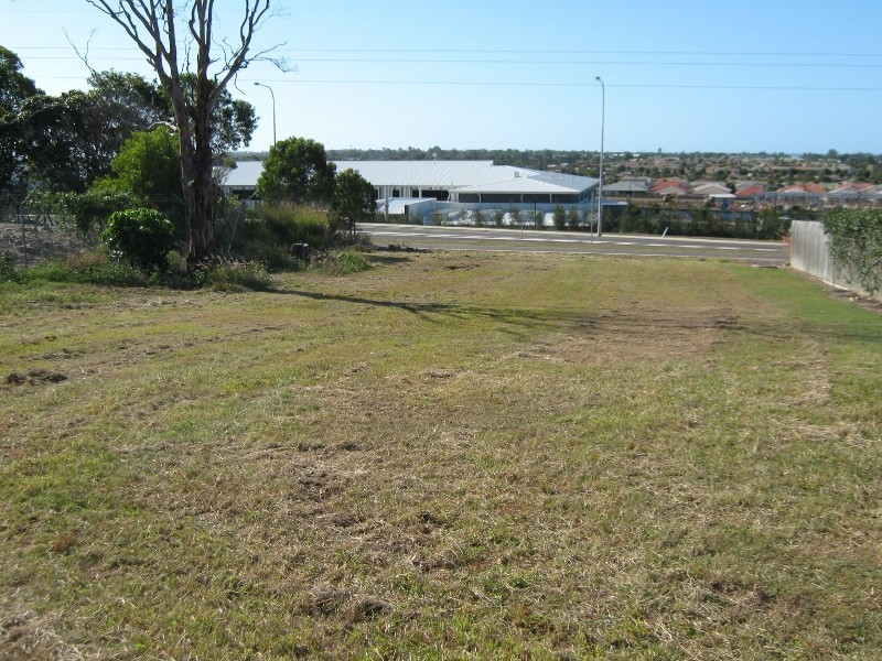 16 Baunfiend Court, Urraween QLD 4655