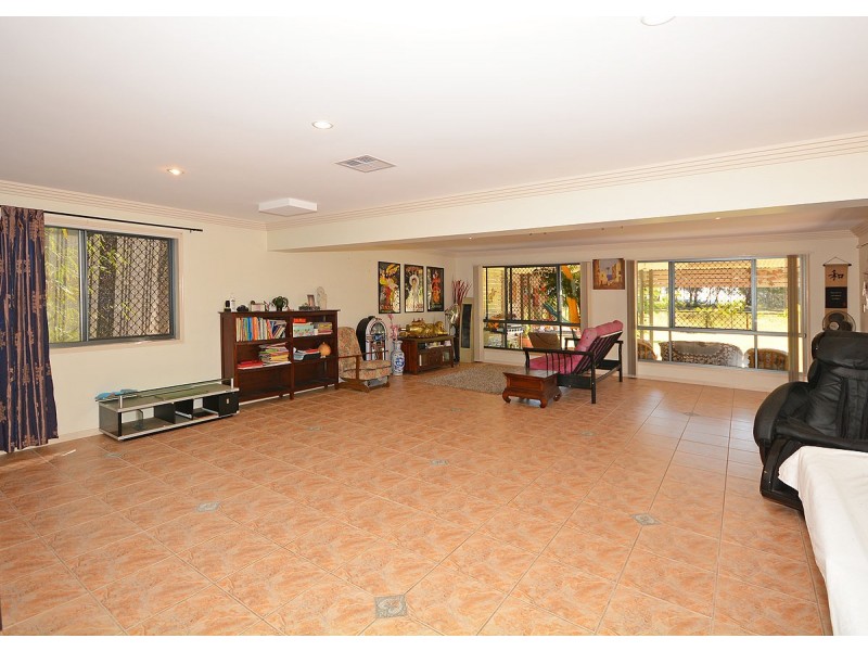22 Meadow Drive, Dundowran Beach QLD 4655