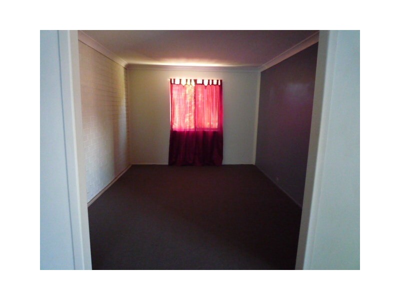 13 Paradise Street, Point Vernon QLD 4655