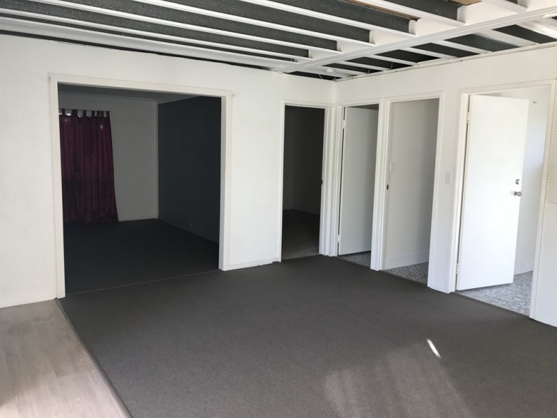 13 Paradise Street, Point Vernon QLD 4655