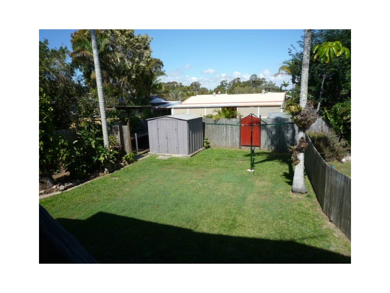 13 Paradise Street, Point Vernon QLD 4655