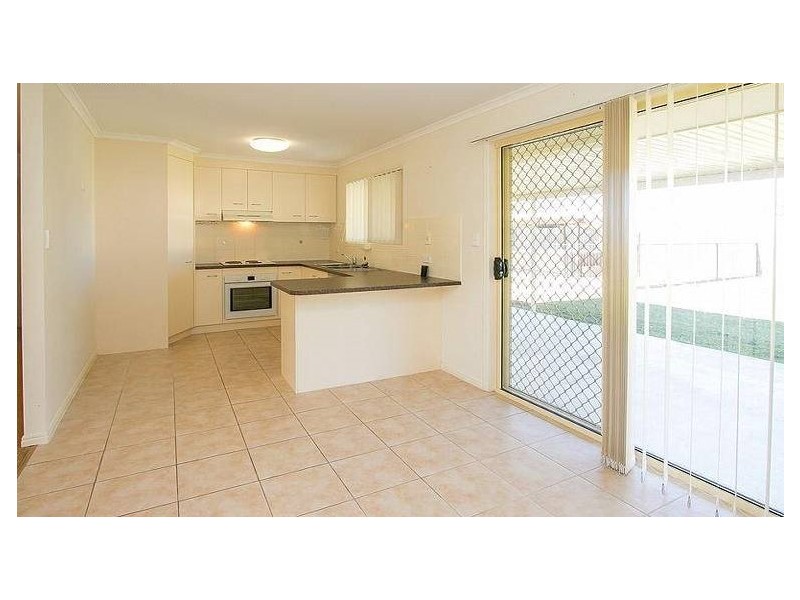 16 Kensi Court, Point Vernon QLD 4655