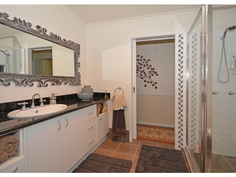 23 Beacon Road, Booral QLD 4655