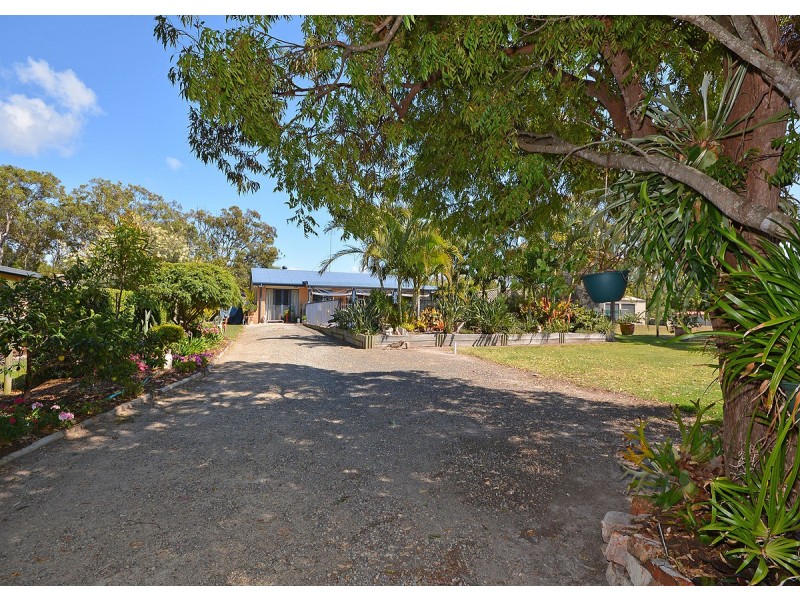 23 Beacon Road, Booral QLD 4655