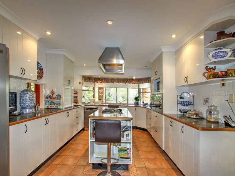 41 Shore Road East, Urangan QLD 4655