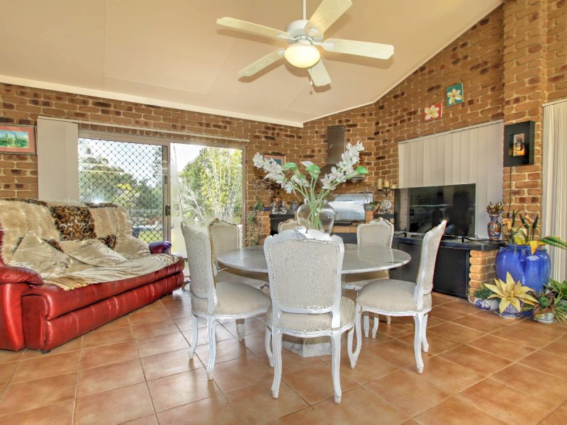 41 Shore Road East, Urangan QLD 4655