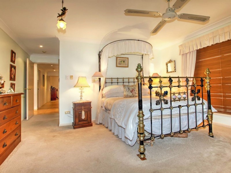 41 Shore Road East, Urangan QLD 4655