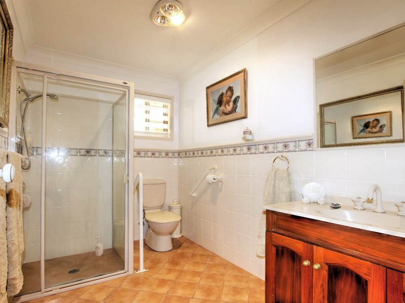 41 Shore Road East, Urangan QLD 4655