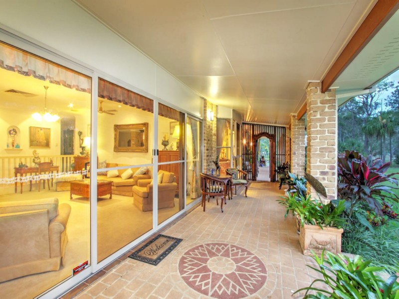 41 Shore Road East, Urangan QLD 4655