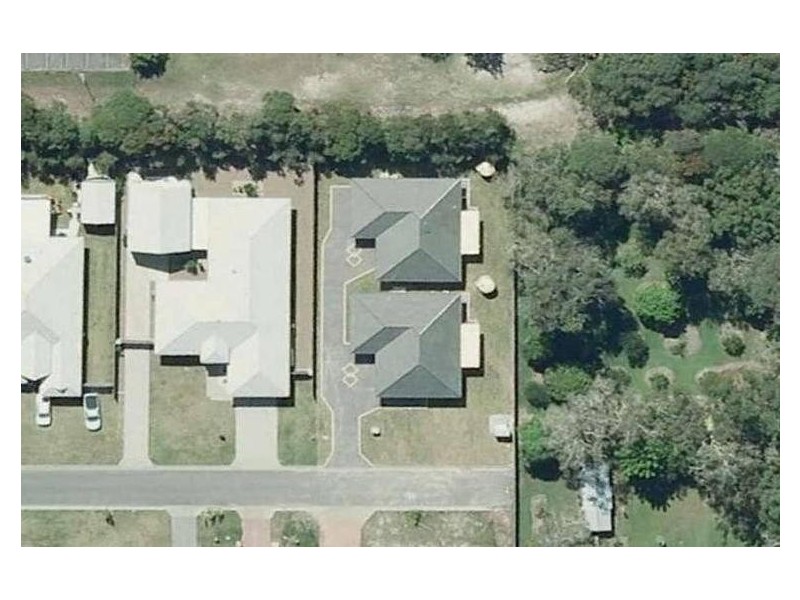 10 Daintree Drive, Urangan QLD 4655