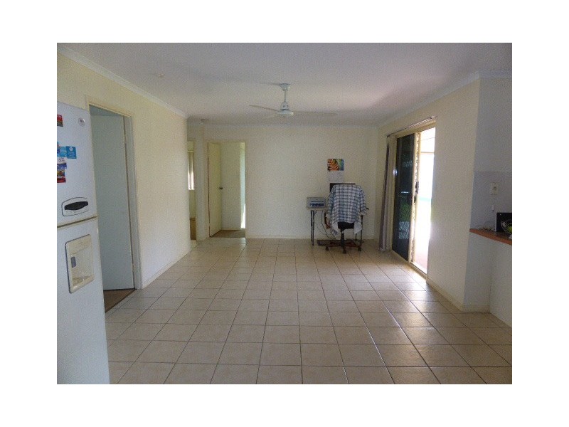 14 Sharyn Court, Point Vernon QLD 4655
