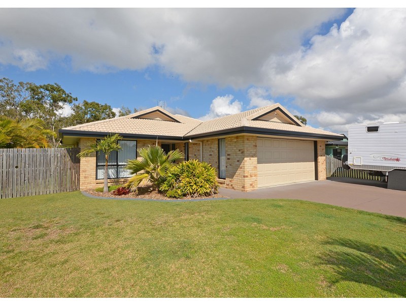 17 Bianca Court, Torquay QLD 4655