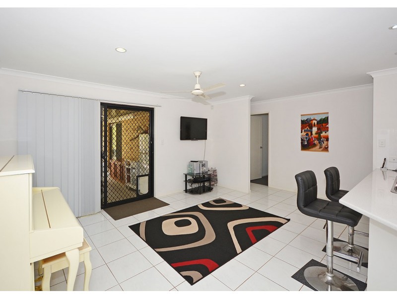 17 Bianca Court, Torquay QLD 4655