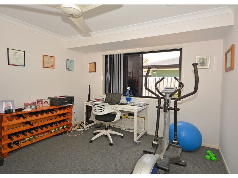 17 Bianca Court, Torquay QLD 4655