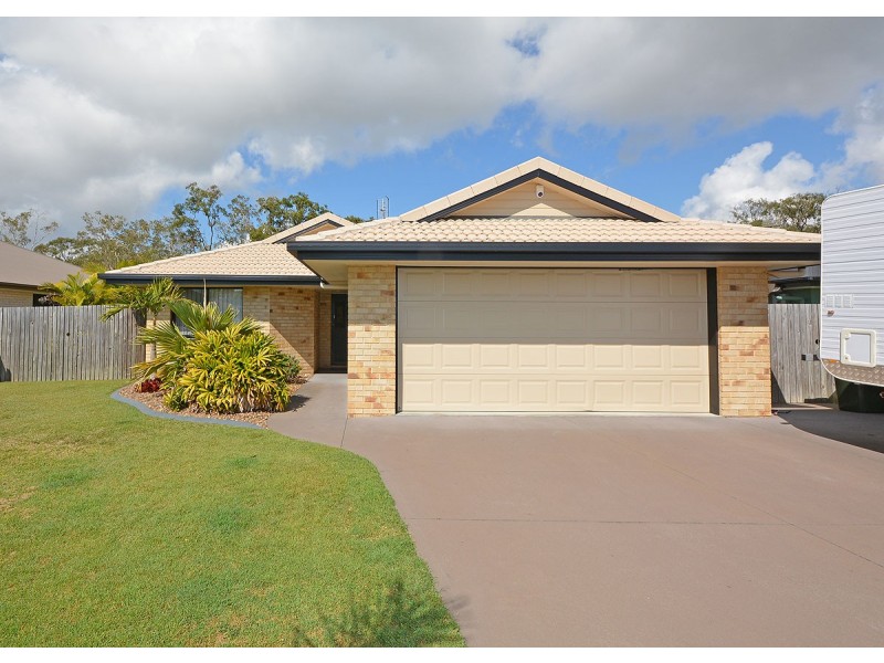 17 Bianca Court, Torquay QLD 4655