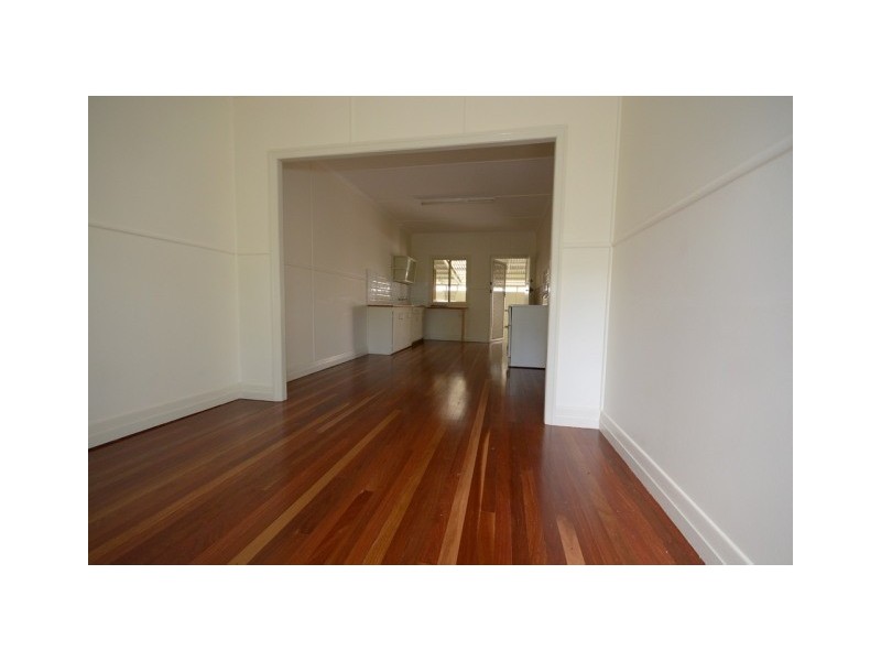 1/400 Esplanade, Torquay QLD 4655