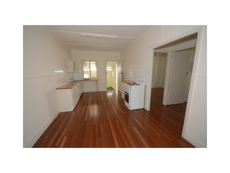 1/400 Esplanade, Torquay QLD 4655