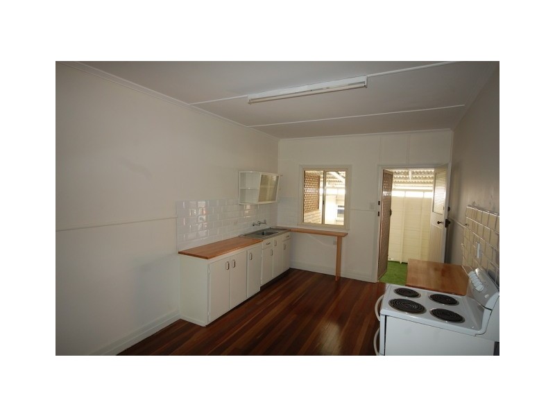 1/400 Esplanade, Torquay QLD 4655