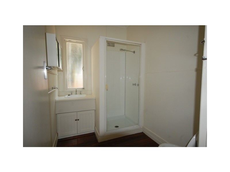 1/400 Esplanade, Torquay QLD 4655