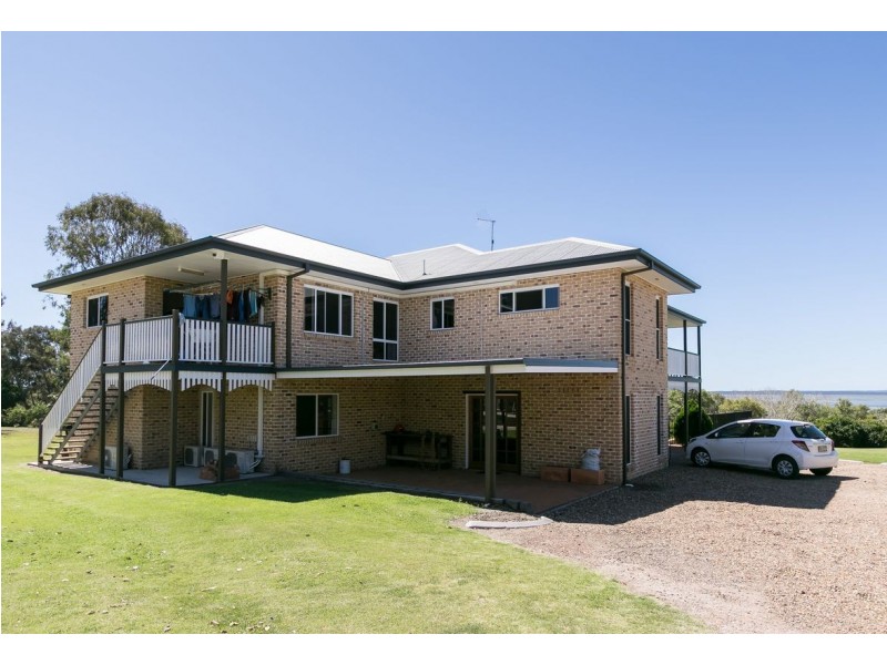 25 Francis Avenue, Booral QLD 4655