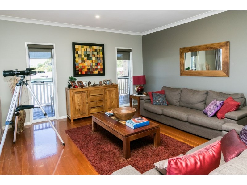 25 Francis Avenue, Booral QLD 4655