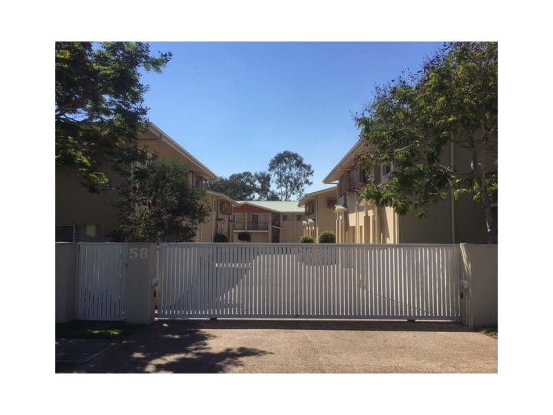 4/58 Stephenson Street, Scarness QLD 4655