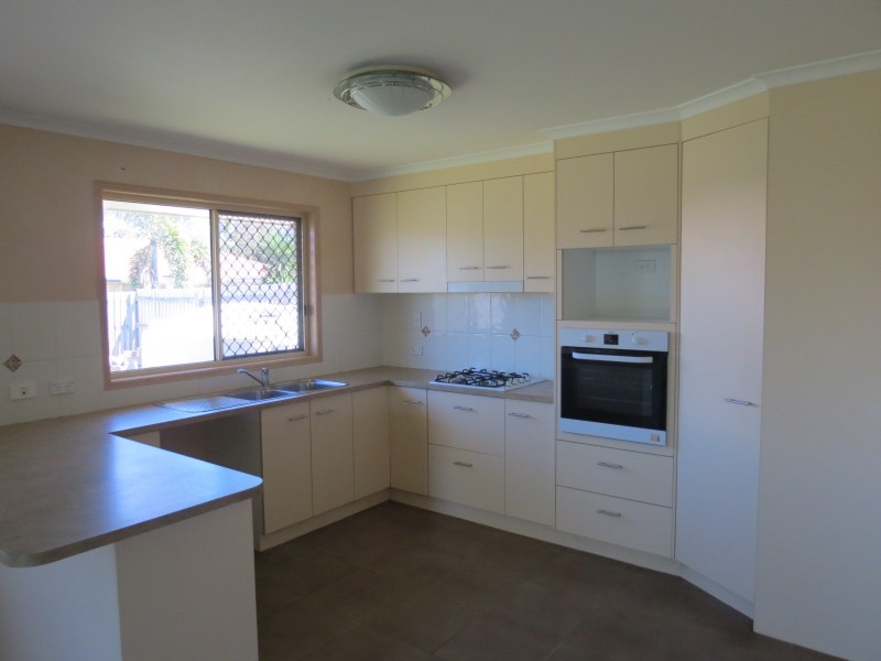 8 Redgum Court, Urraween QLD 4655