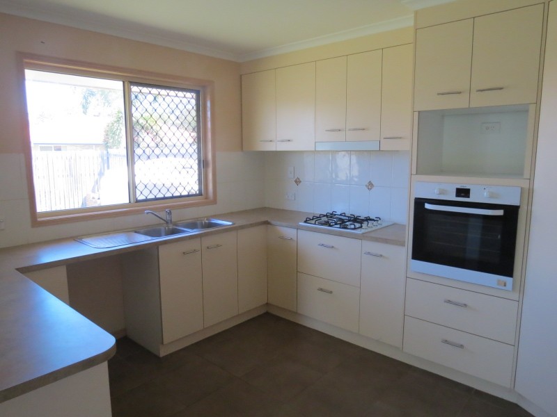 8 Redgum Court, Urraween QLD 4655