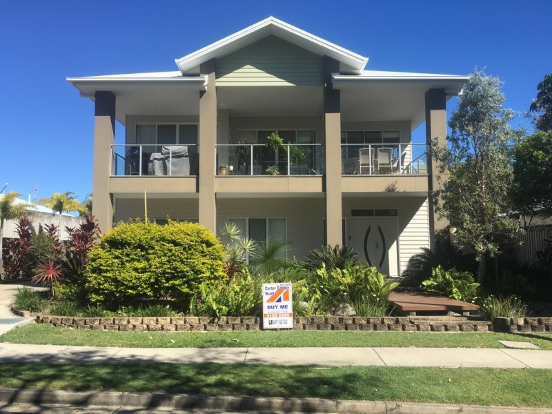 1/5 Pulgul Street, Urangan QLD 4655