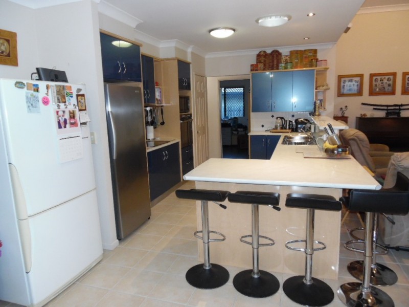 5 Benson Close, Urraween QLD 4655