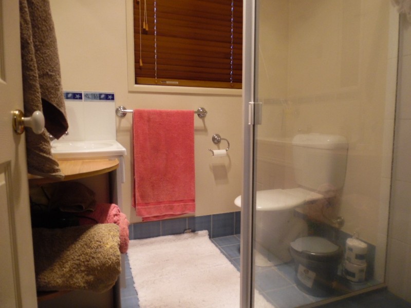 5 Benson Close, Urraween QLD 4655