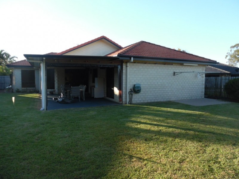 5 Benson Close, Urraween QLD 4655
