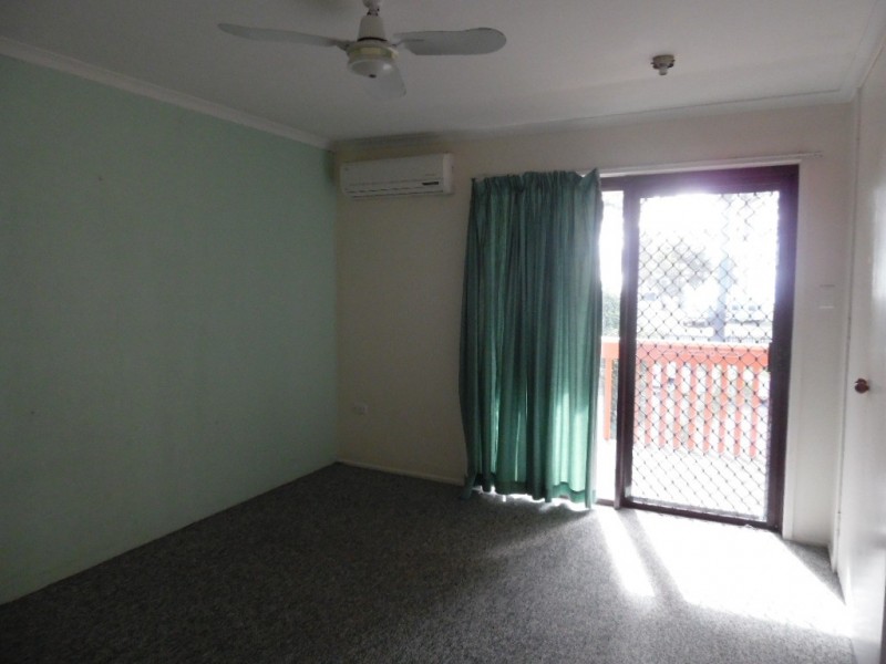 1/436 Esplanade, Torquay QLD 4655