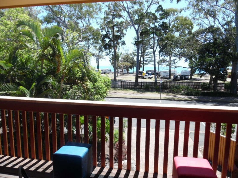 1/436 Esplanade, Torquay QLD 4655
