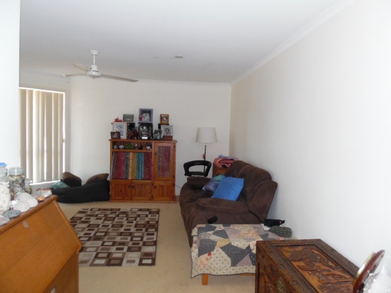 37 Archer Drive, Point Vernon QLD 4655