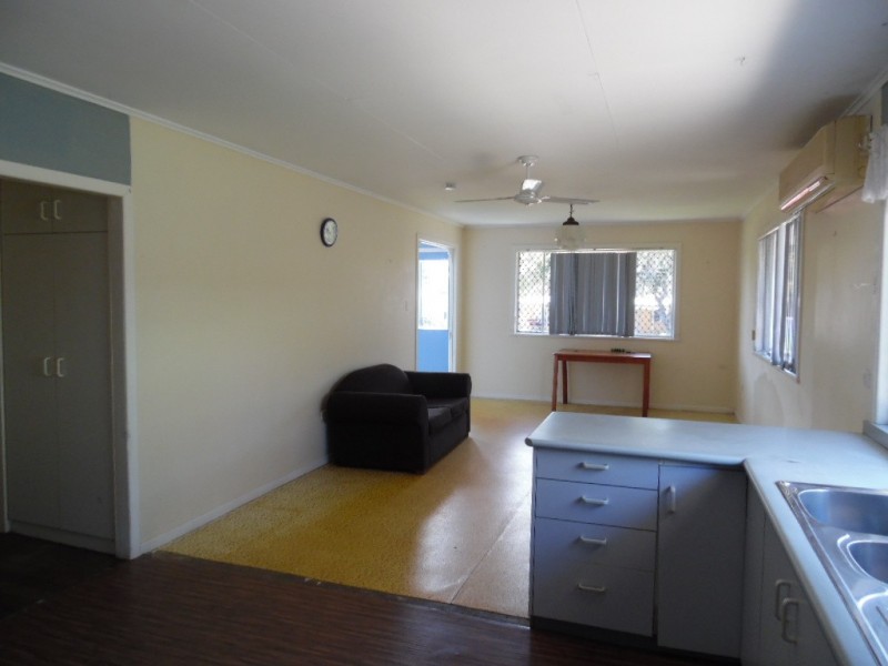 35 Neils Street, Pialba QLD 4655