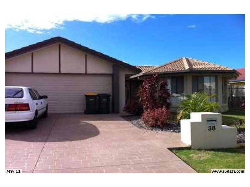 38 Bounty cct, Eli Waters QLD 4655