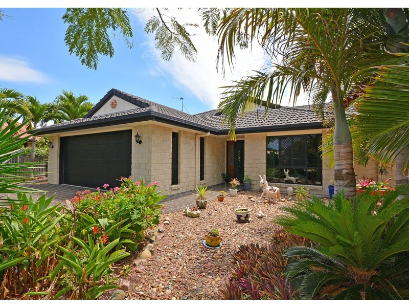 7 Florida Court, Torquay QLD 4655