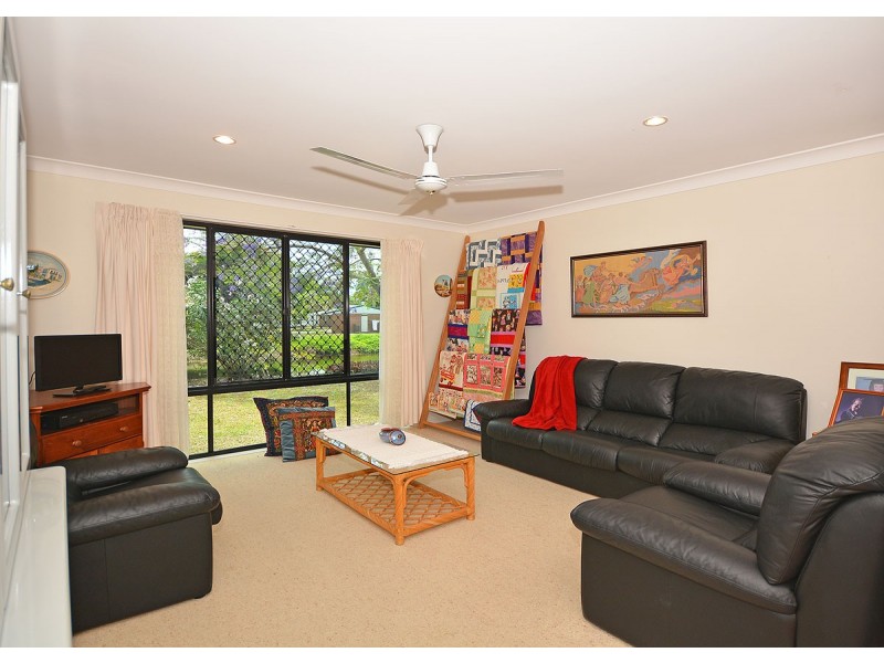 7 Florida Court, Torquay QLD 4655