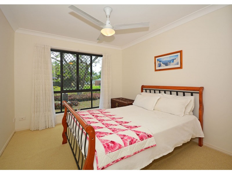 7 Florida Court, Torquay QLD 4655