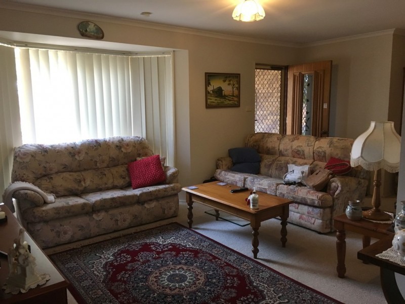 15 Thornbill Dr, Eli Waters QLD 4655