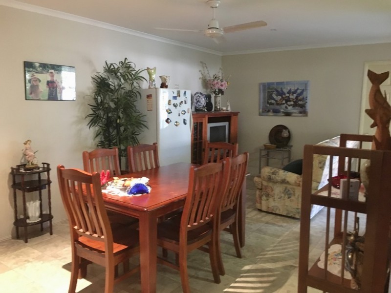 15 Thornbill Dr, Eli Waters QLD 4655