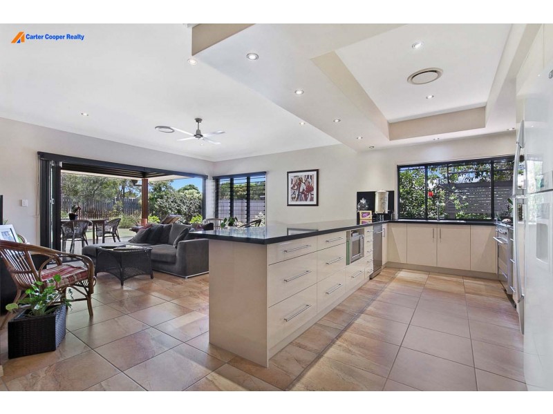 28 Park Street, Urangan QLD 4655