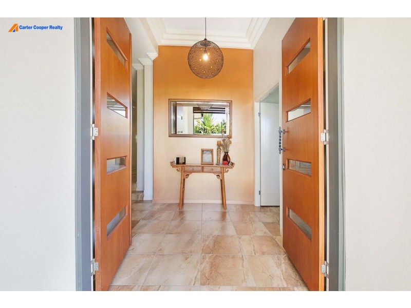 28 Park Street, Urangan QLD 4655