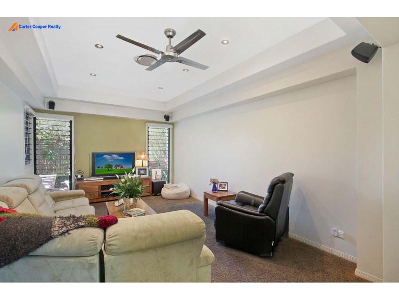 28 Park Street, Urangan QLD 4655