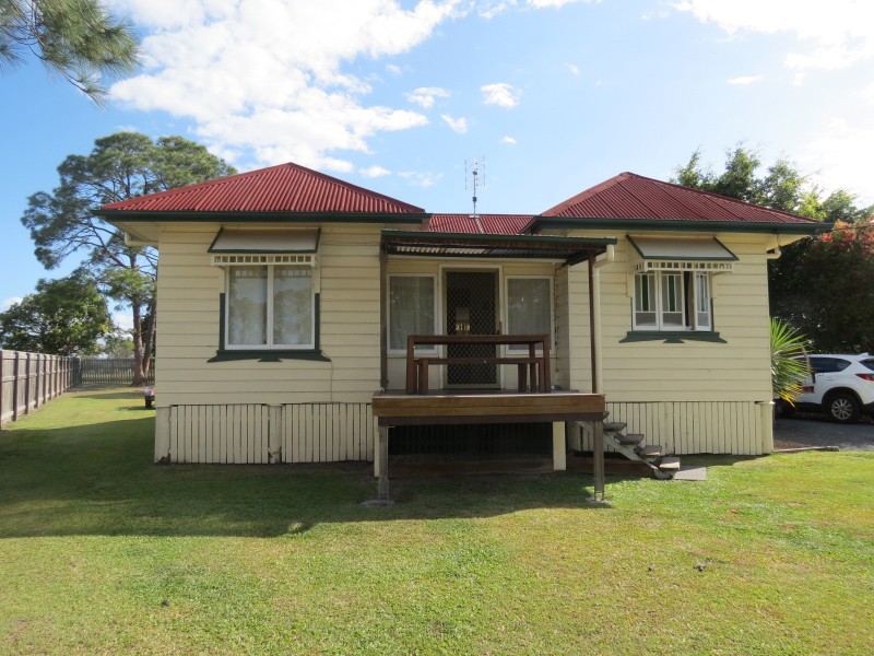 325 Torquay Terrace, Torquay QLD 4655